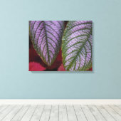 Toile à feuilles violettes et rouges (Insitu (Plancher de Bois))