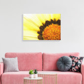 Toile à fleurs jaunes (Insitu(Salon))