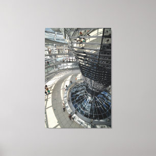 Toile A l'intérieur de la coupole de verre du bâtiment d