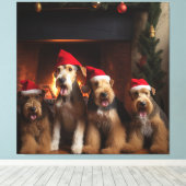 Toile Airedale près de la cheminée Noël (Insitu (Plancher de Bois))