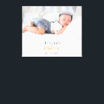 Toile Baptême personnalisé photo garçon moderne fille<br><div class="desc">Pour un baptême élégant,  neutre du genre. Un arrière - plan blanc chic. Personnalisez et ajoutez une photo de taille paysage sur le devant,  le nom de l'enfant et la date du baptême. Lettres noires et dorées.</div>