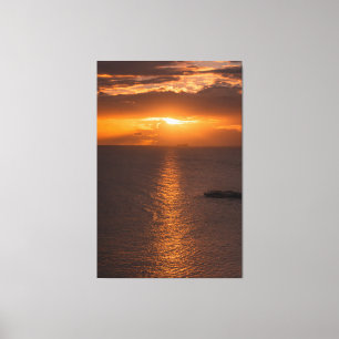 Toile Bateau de réservoir au coucher du soleil dans