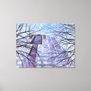 Toile Bâtiment moderne avec des arbres dénudés