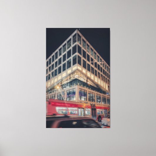 Toile Bâtiment moderne la nuit avec trafic (Recto)