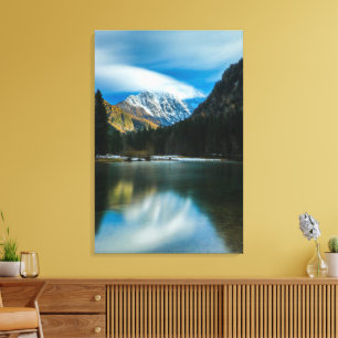 Toile Beau lac avec des montagnes à Zgornje Jezersko