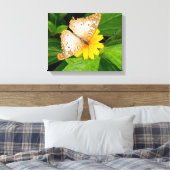 Toile beau papillon blanc moth fleur jaune (Insitu(Chambre))