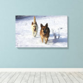 Toile Bergers allemands en courant dans la neige (Insitu (Plancher de Bois))