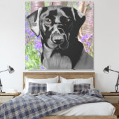 Toile Black Labrador dans un bois de Bluebell (Insitu(Chambre))