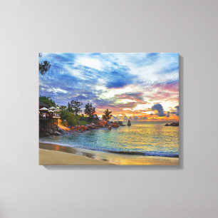 Toile Café sur la plage tropicale au coucher du soleil
