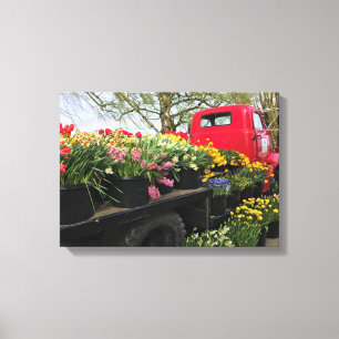 Toile Camion rouge avec fleurs de printemps et arc en ci