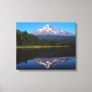Toile Capot de bâti reflété dans le lac