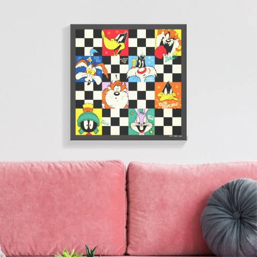Toile Caractères LOONEY TUNES™ sur Checker noir et blanc (Insitu(Salon))