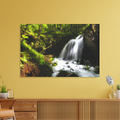 Toile Cascade magique dans une forêt verdoyante enchante (Insitu(Salon))