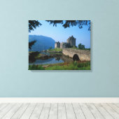 Toile Château d'Eilean Donan, Highlands, Écosse 2 (Insitu (Plancher de Bois))