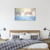 Toile Chevaux sauvages courant à travers l'eau (Insitu(Chambre))