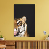 Toile Close up of roaring tiger's face (Insitu(Salon))