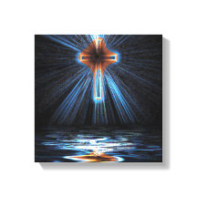 croix sainte réfléchie sur l'eau