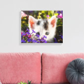 Toile Cute Kitten Fleurs de printemps Jardin Chat Photo (Insitu(Salon))