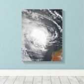 Toile Cyclone tropical Jacob approchant l'Australie (Insitu (Plancher de Bois))