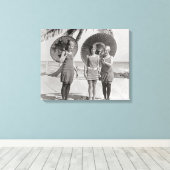 Toile Dames à la plage, 1920 (Insitu (Plancher de Bois))