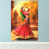 Toile Danseuse indienne gracieuse dans l'attrait vibrant (Insitu (Plancher de Bois))
