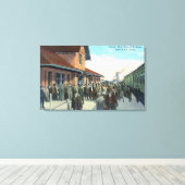 Toile Débarquement des passagers du train (Insitu (Plancher de Bois))