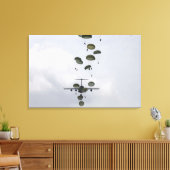 Toile Des soldats de l'armée sautent d'un C-17 Globemast (Insitu(Salon))
