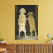 Toile Deux chiens regardant par la fenêtre de la porte,  (Insitu(Salon))