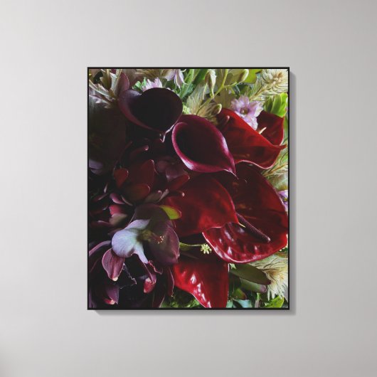 Toile Dramatic Burgundy Floral Canvas (Recto)