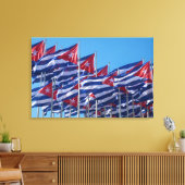 Toile Drapeaux cubains qui flottent (Insitu(Salon))