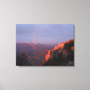 Toile enveloppée par arc-en-ciel de coucher du