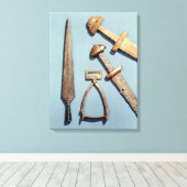 Toile Épées viking, étrier et tête de fil (Insitu (Plancher de Bois))
