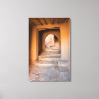 Escalier en terre rugueuse