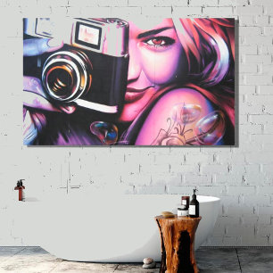 Toile Femme au graffiti avec appareil photo