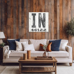 Toile Ferme Rustic State Code postal Indiana<br><div class="desc">Ce panneau rustique est une façon simple de montrer votre amour pour la maison. Le code postal peut être personnalisé avec n'importe quel code postal dans l'état. Fait un grand cadeau. Créé par Simply Farmhouse Press.</div>
