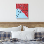 Toile Feuilles d'arbre rouges abstraites sur fond bleu (Insitu(Chambre))