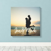 Toile Fière photo. Nom et Year Typografy. (Insitu (Plancher de Bois))