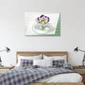Toile Fleur violette blanche dans une tasse (Insitu(Chambre))