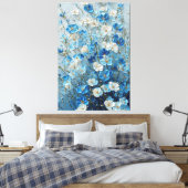 Toile Fleurs bleues et blanches sur fond abstrait bleu c (Insitu(Chambre))