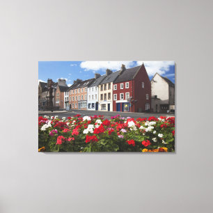 Toile Fleurs le long d'une rue dans une zone