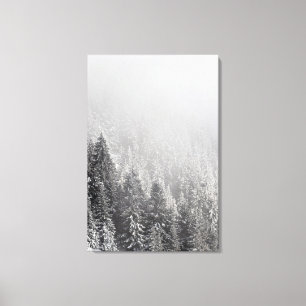 Toile Forêt d'épinette neigeuse enveloppée dans du broui
