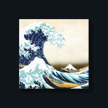 Toile Grande vague restaurée au large de Kanagawa par Ho<br><div class="desc">La Grande Vague au large de Kanagawa (神 奈 川 浪 沖 Kanagawa-oki nami ura?, "Sous une vague au large de Kanagawa"), également connue sous le nom de La Grande Vague ou simplement La Vague, est une impression de bloc de bois de l'artiste japonais ukiyo-e Hokusai. Il a été publié...</div>