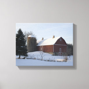 Toile Grange et silo d'hiver enneigés