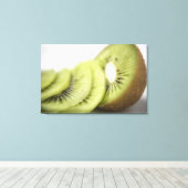Toile Gros plan des tranches de kiwi (Insitu (Plancher de Bois))