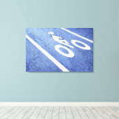 Toile Gros plan d'un panneau de bicyclette sur la route (Insitu (Plancher de Bois))