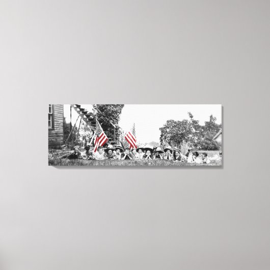 Toile Groupe patriotique Femmes Drapeau américain vers 1 (Recto)