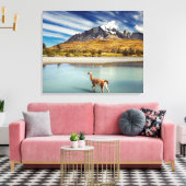 Toile Guanaco traversant la rivière à Torres del Paine (Insitu(Salon))