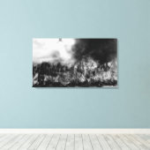 Toile Hawaii - Vue du champ de canne à sucre sur le feu (Insitu (Plancher de Bois))