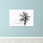 Toile Impression avec un seul arbre dans l'eau noi (Insitu (Plancher de Bois))