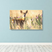 Toile Jeune cerf de chevreuil dans le pré (Insitu (Plancher de Bois))